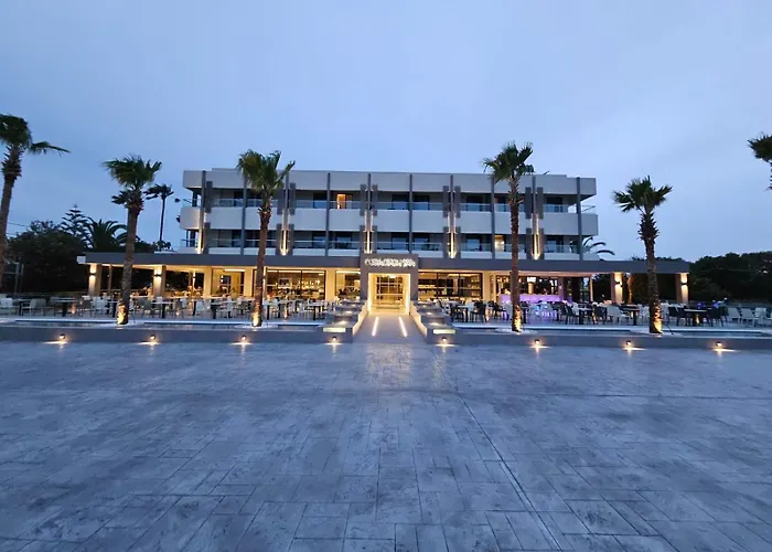Cosmopolitan Hotel